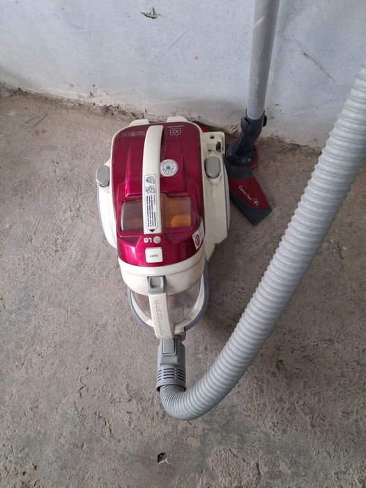 Пылесос Lg в отличном состоянии