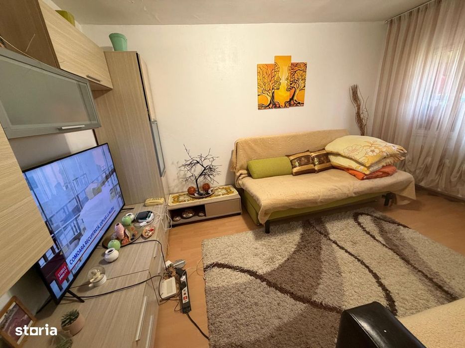Apartament cu 1 camera si balcon zona Soarelui.