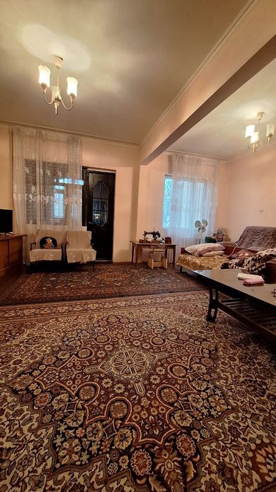 Продается 4/4/5 квартира ТТЗ Ахмад Югнаки