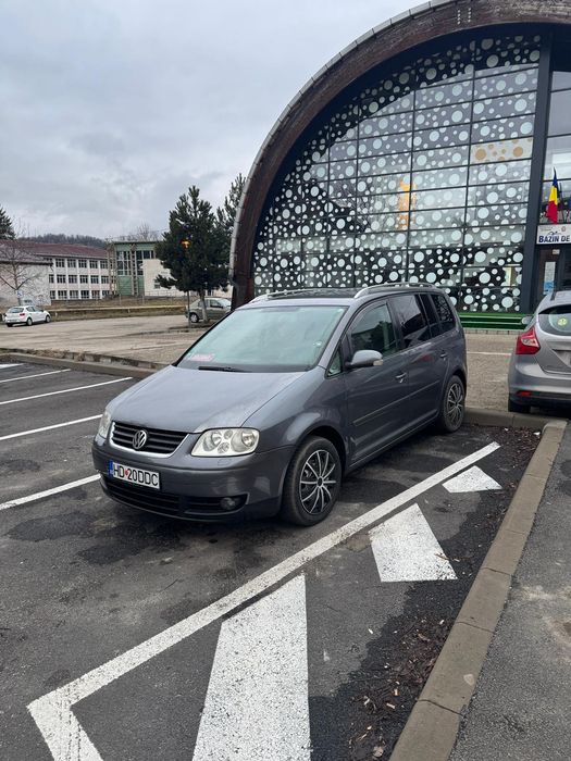 Vw Touran  2.0 tdi 140 cp