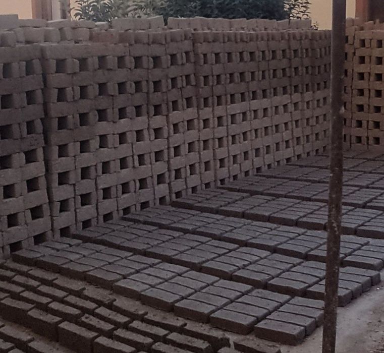 Gʻisht sotiladi 600soʻm kelishilgan