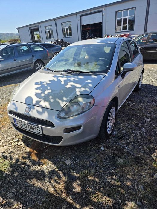 Vand Fiat Grande Punto 2013 164772 km 1.3 benzina TVA deductibil