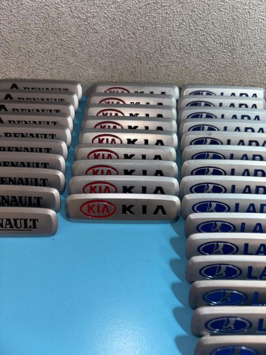 Шильдик эмблемы для авто