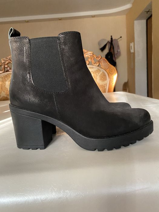 Продам осенние-весенние ботильоны