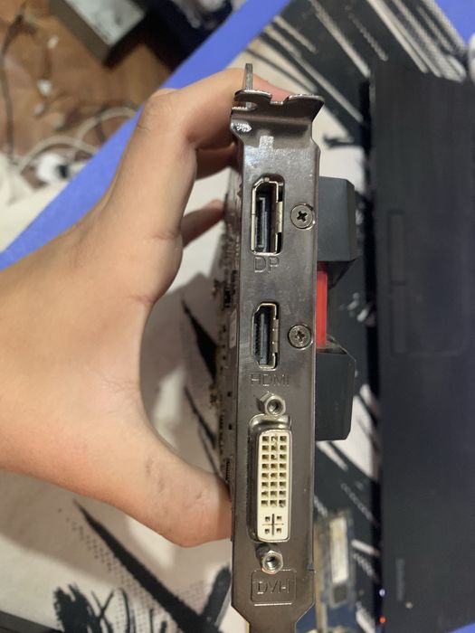 продам видеокарту hd 77500