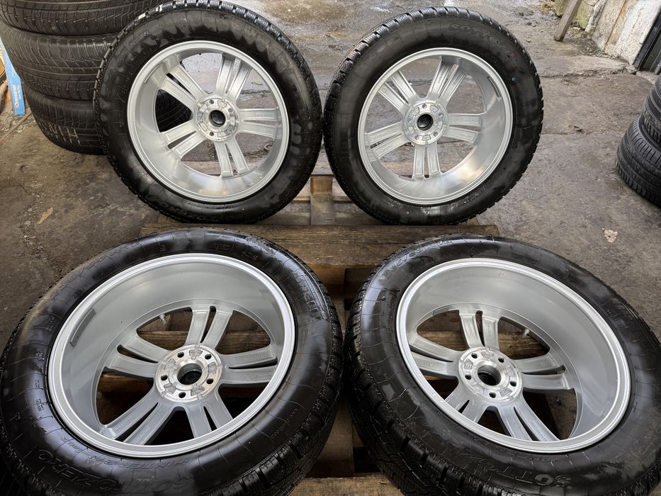 # Jante originale NOI Sebring VW Tiguan cu anvelope de iarna 235/55 18