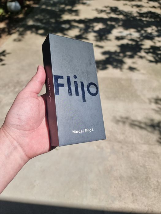 Samsung Flip 4 kno'pkaliy versiyasi