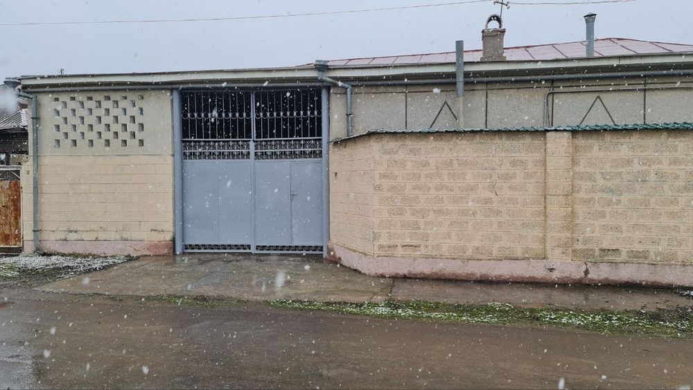 Продаётся дом в Уртачирчикском р-не,посёлок Шоликор