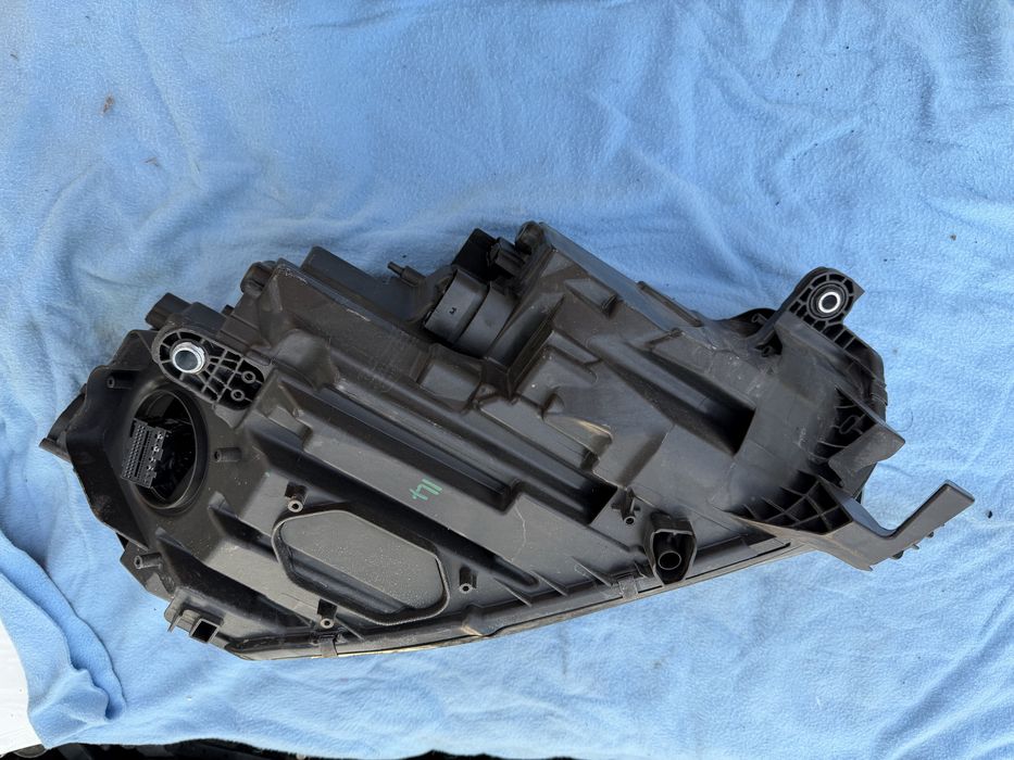 Фар Skoda Octavia 4 2020 год.-