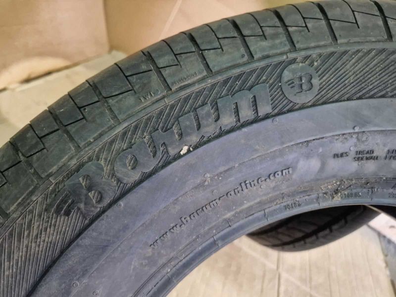 2 Barum R16C 215/75
летни бусови гуми DOT0618