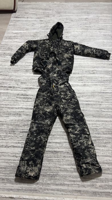 Продам зимний костюм рр 158