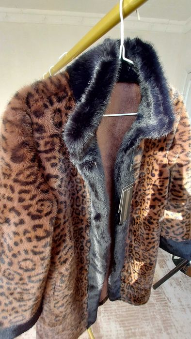 Продам Шубу Эконорка