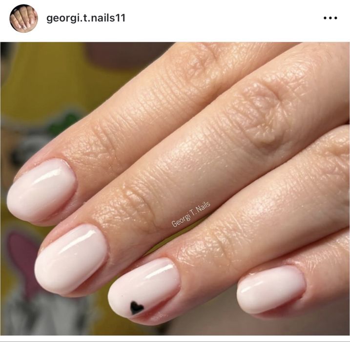 Unghii cu gel si semi