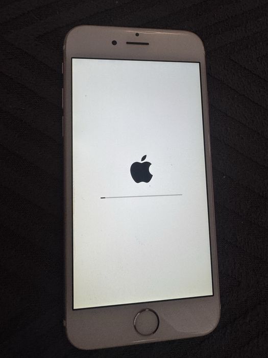 Iphone S много запазен