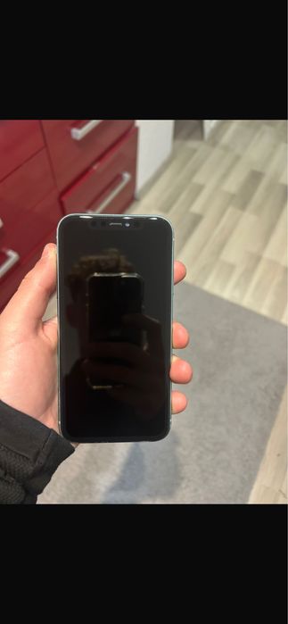 Vand iphone 11 ca nou 10/10   64 gb