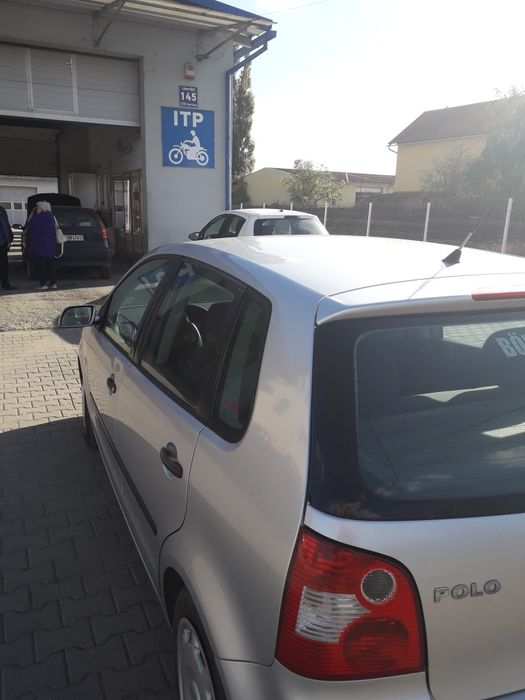 Vand auto ww pollo 1.2 benzina din anul 2004  pe benzina 47 kw