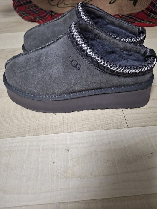 Saboți Ugg Tazz gri