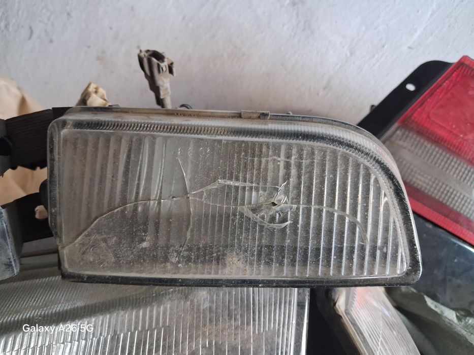 Продам фары левый тумака оригинал