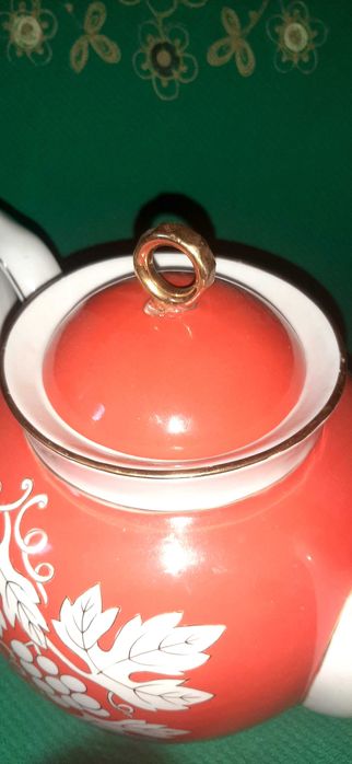 Чайник 3 литра фарфор.