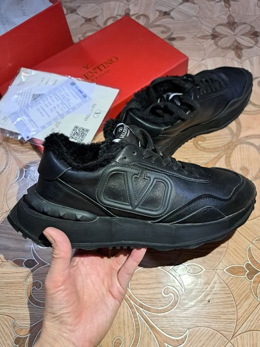 Зимние кроссовки 38-39 рр.