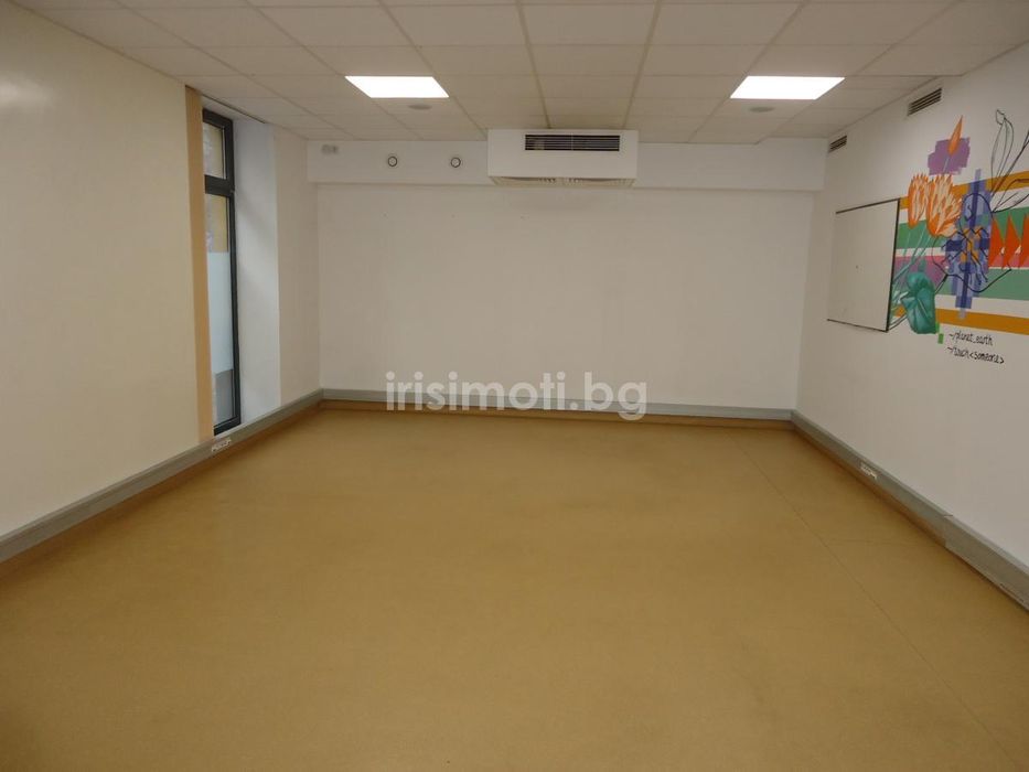 Дава се под наем Офис в София, Център - 95 кв.м за 1235 € - Снимка #1