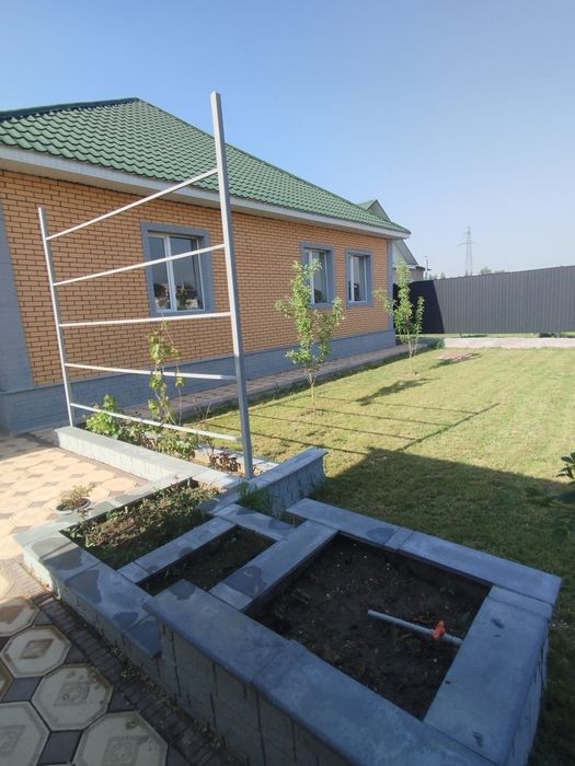 Продам дом в поселке Долан