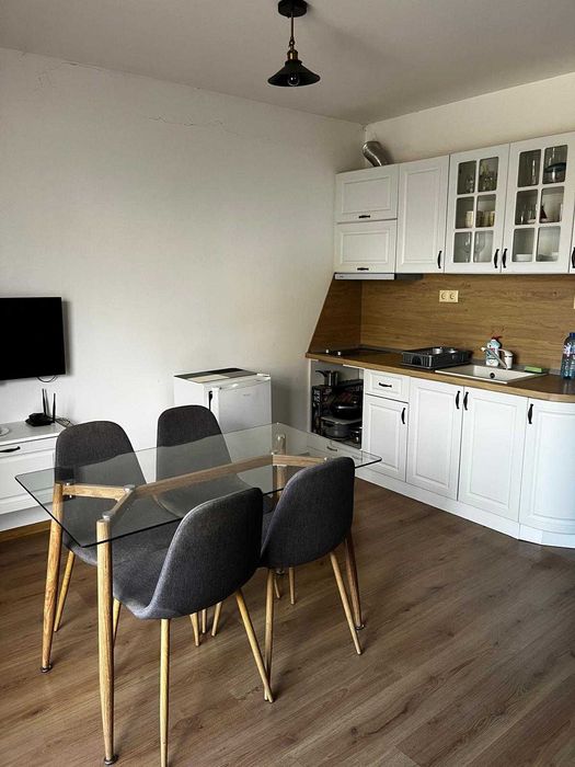 Студио с дворче в Бяла