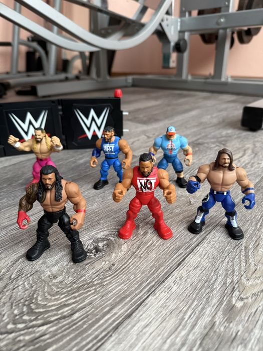 WWE Кеч Фигурки + микрофона