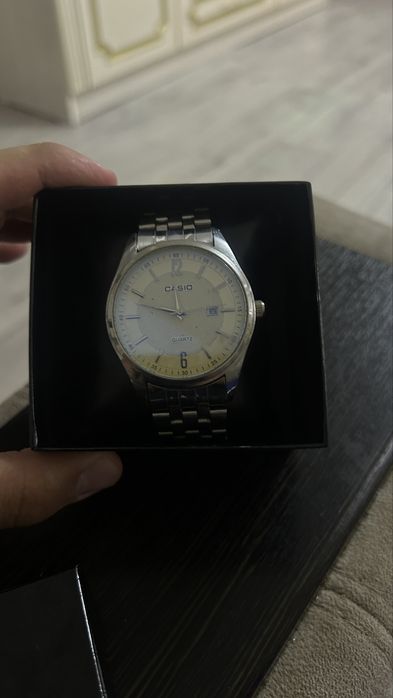 Часы Casio Quartz