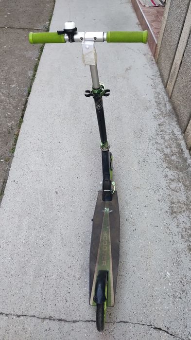 Trotinetă copii, vârsta recomandată 7-14 ani