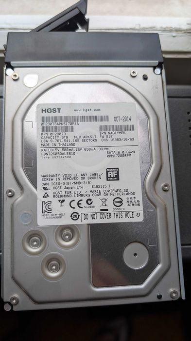 Сървърни дискове 12 бр. HGST Ultrastar 5TB 7200RPM 128MB за NAS