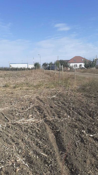 Vand loturi teren Sat Costi