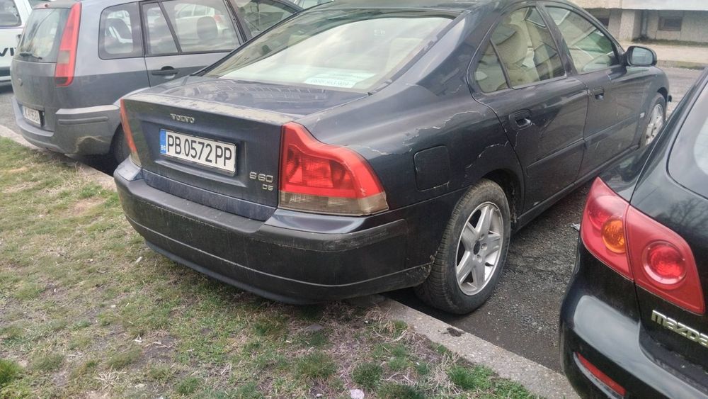 Volvo s60 d5 2.4, цени долу в описанието само на части