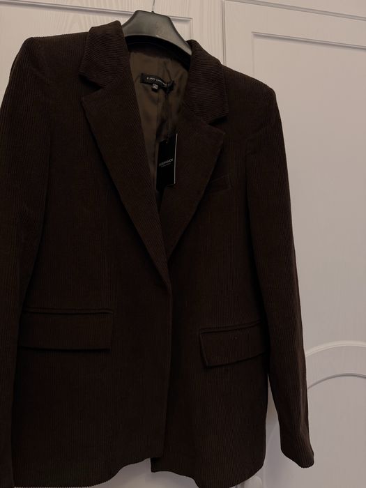 Продаётся женский пиджак