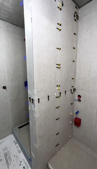 Укладка кафеля .