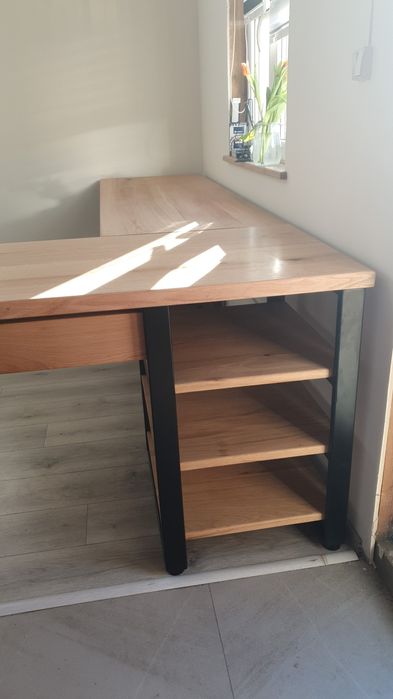 Oferim posibilitatea de a Rindelui\Gelui lemnul