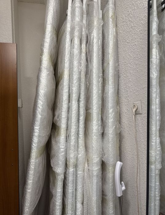 Продам зеркала и шкаф