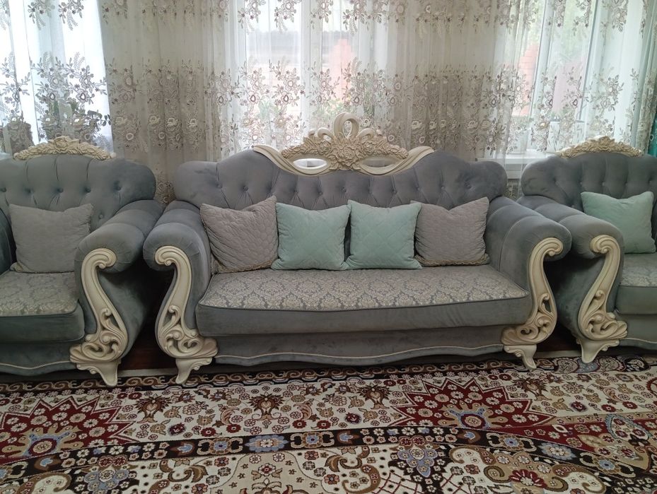 Продам диваны в хорошем состоянии