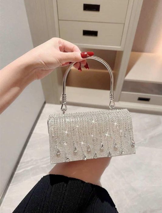 Сребърни вечерни дамски чанти