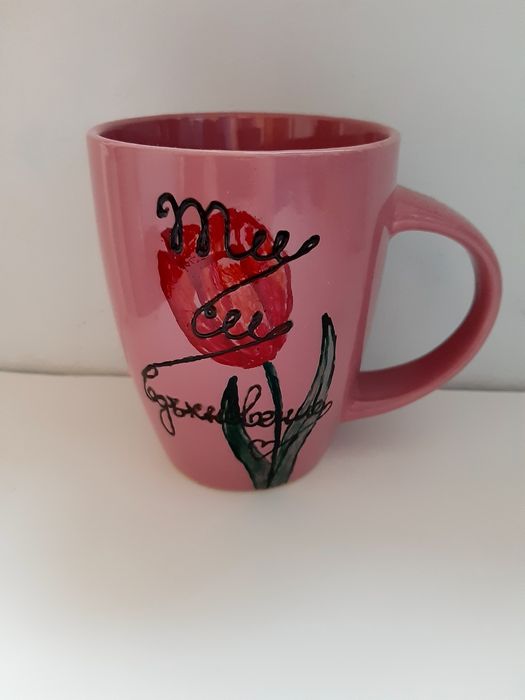 Ръчно рисувана чаша