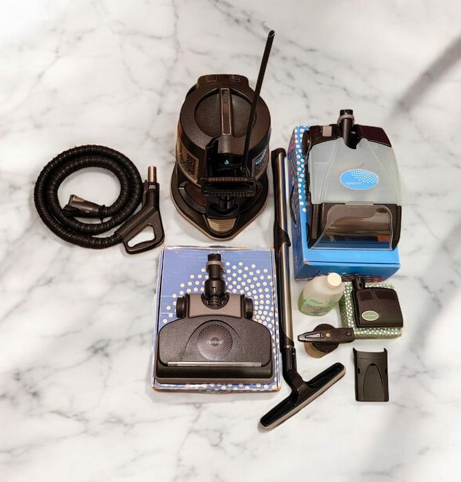 Прахосмукачка Rainbow с много приставки