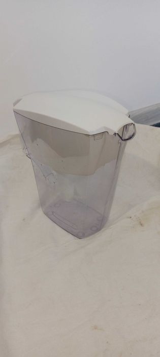 Филтърна кана за вода с четири филтъра