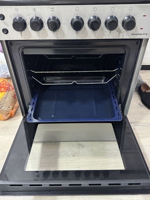 Продам электрическую плиту