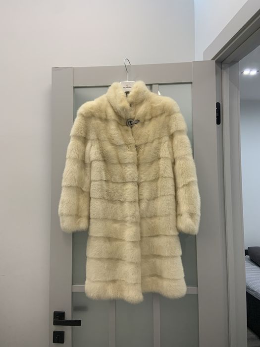 Норковая шуба срочно