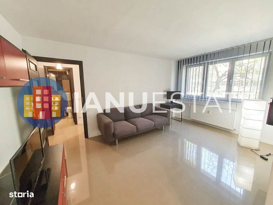 Dristor 5` Metrou Baba Novac Mall ParkLake Parc IOR Boxa Parcare — fotografia 1