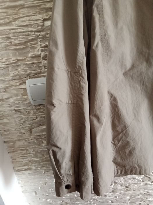 Продам мужскую ветровку