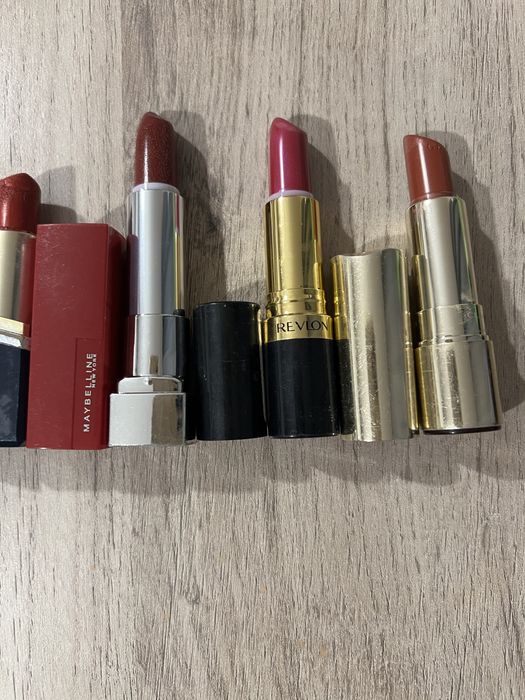 Червила Kiko, Mayballine, Revlon