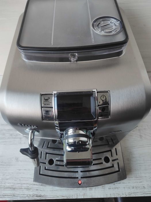 Кафеавтомат - робот Saeco SYNTIA inox