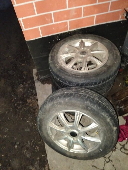 Шины с дисками 185\65-R14