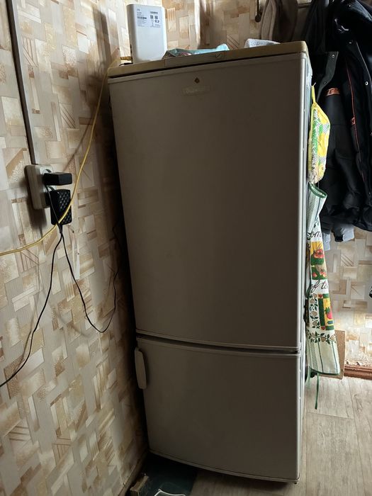 Холодильник бирюса